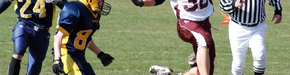 Tartans Ground the Golden Hawks in Junior Football