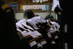 CKSS-Hockey-Boys-Bench-White