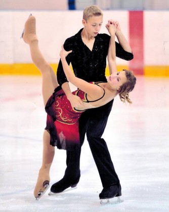 Natalie Robinson and Chase Ireland Heidt ice dancing