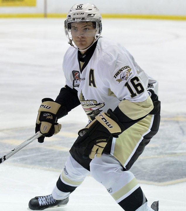 Blayne Oliver Makes NCAA Committment