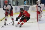 Henderson Powers Blades To Victory