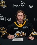 Campbell signs contract with Sting